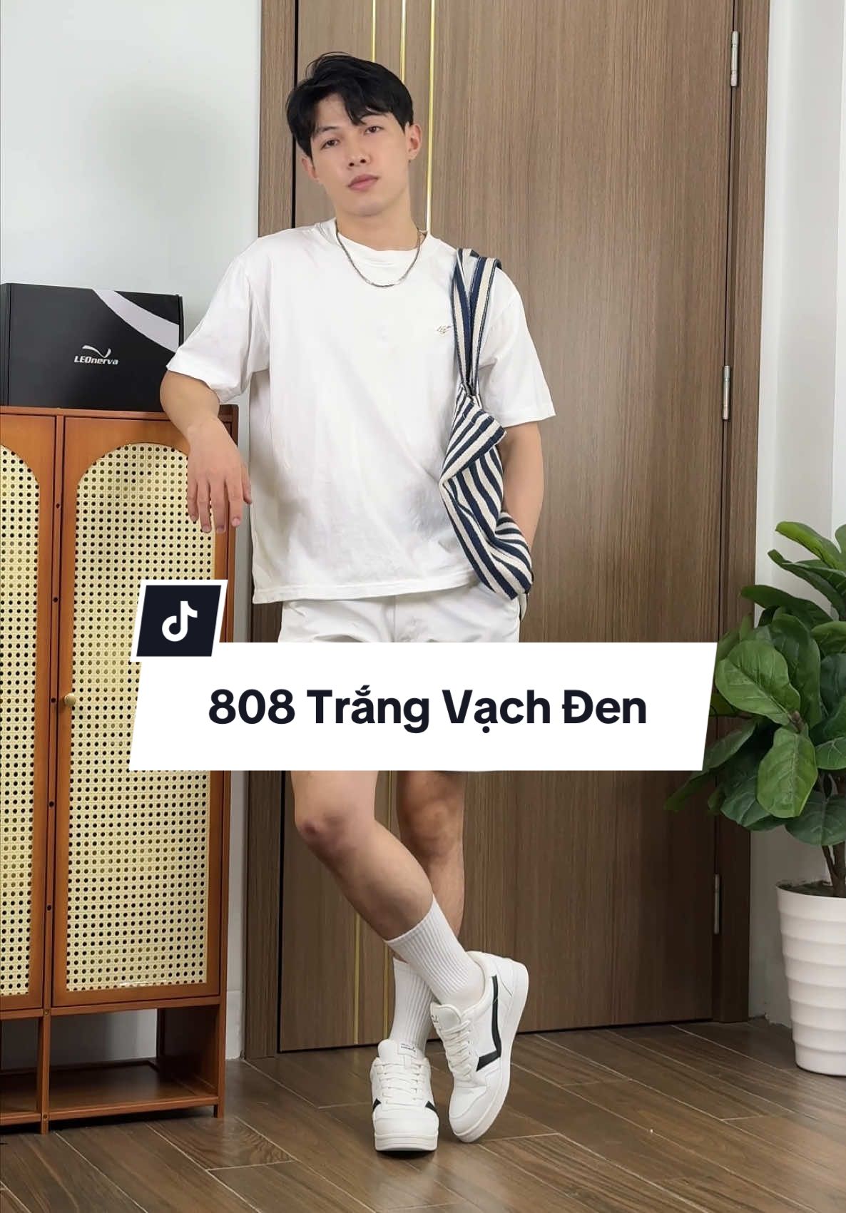 1 sự lựa chọn tuyệt vời cho các bạn học sinh, sinh viên mang đi học, đi chơi 🤩🌟 #leonerva #sneaker #localbrandvietnam #giaythethao #xuhuong 