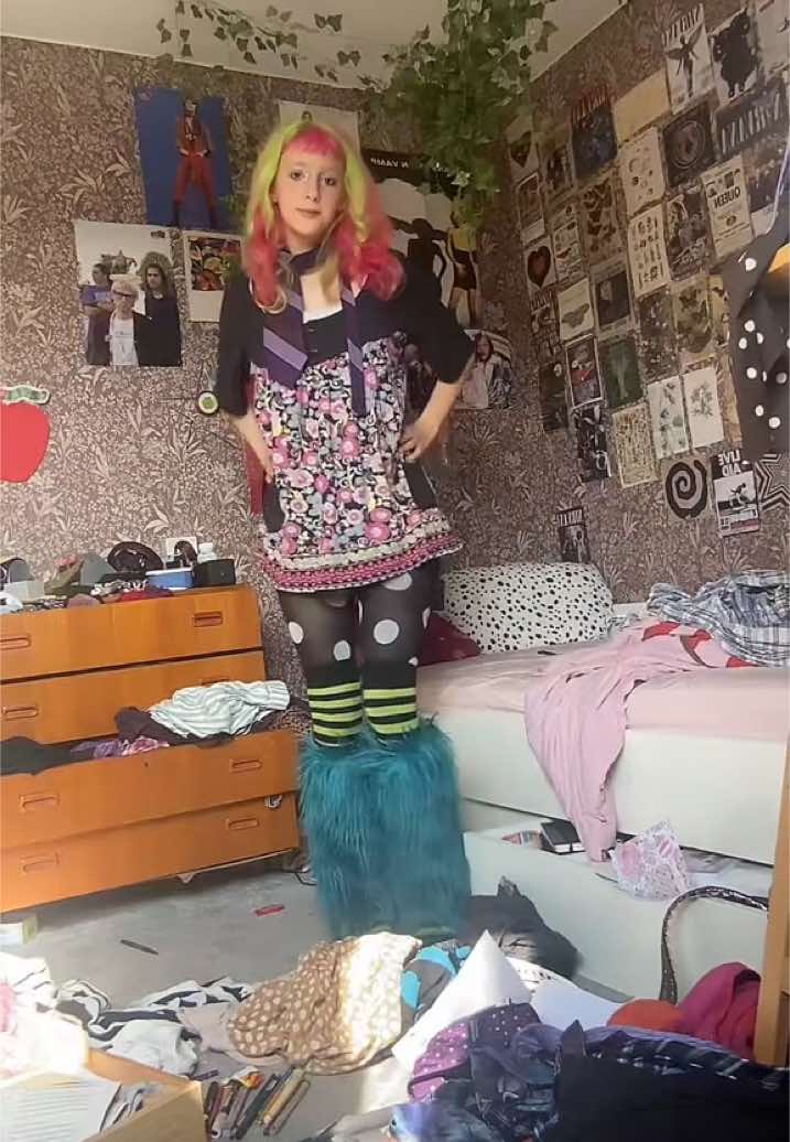 New hairrrrrr 😝#OOTD #alt #fyp #fouryoupage #viral #wlw #mitski 