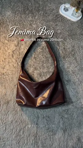 tas secantik ini loh cuma 20rbuan😭 iya murce bgt tapi bagusssss😭😭🫵🏻 #tas #taswanita #tasmurah #slingbag #tasselempang #tascantik #coffee #mahogany #jemimabag 