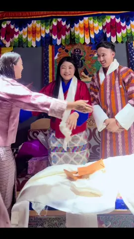 Tashi Delek to this beautiful newly wedded couple…wishing you both a very happy married life ahead 💐#1000k #creatorsearchinsights2025 #onthisday #viral #Love.BIG FAN💕@Gyeltshen @Miss_anchor🖤 