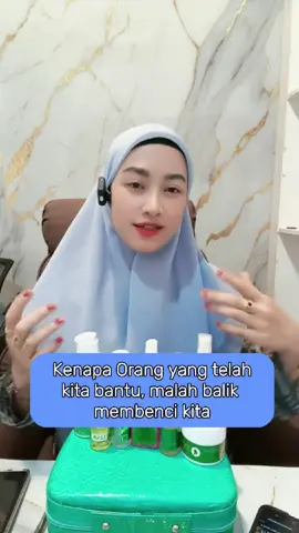 KENAPA ORANG YANG TELAH KITA BANTU, MALAH BALIK MEMBENCI KITA  #lenamayaofficial #quotes #curhat #katabijak #fypシ #motivasi 