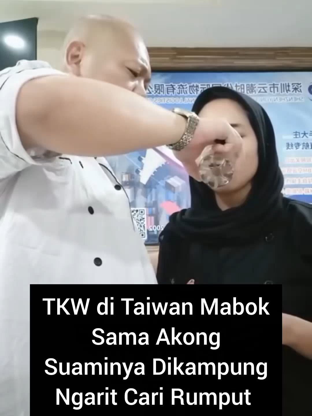 Seorang TKW di Taiwan menjadi sorotan di sosial media, lantara dirinya yang merekam video meminum diduga miras yang dituangkan oleh seorang pria yang diduga majikannya. Video ini viral karena si wanita menggunakan penutup kepala yang diduga hijab, tetapi banyak juga yang membantah itu adalah penutup kepala hoodie. Narasi dalam video tersebut juga mengundang reaksi pengguna media sosial, narasinya betuliskan 