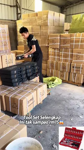 lelong set spanar mahal ni. dapat dengan harga borong kilang hanya 10set 2minit sahaja!!! Rm150❌️ Rm15✅️ #masakanrumahan #sekolah #kereta #mainananak #mainan #masakansimple #masak #kedai #kerja#tools #fyp 