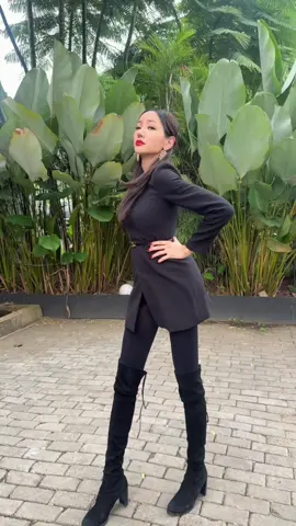 Trend @arianagrande challenge menunggumu #trendarianagrandesidetoside #arianagrande #lucintaluna 