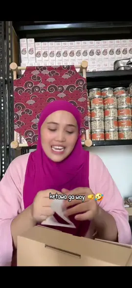 Live packing @Pororo Shop #repostlivetiktok #pororoandthegank #pororoshop #kucingpororo #cicichania96 