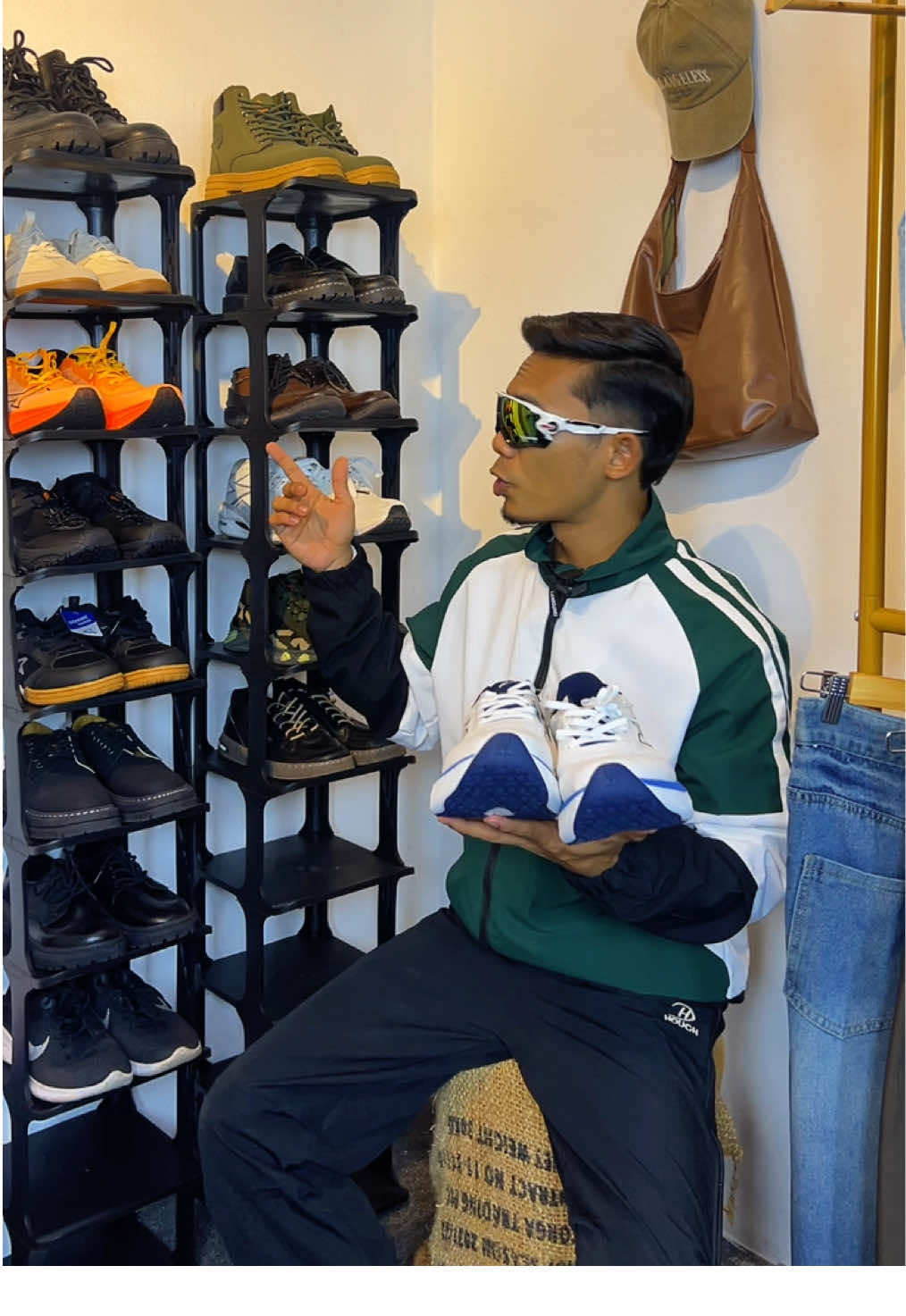 Kasut brisk walk , jogging , sneakers , lembut dan selesa. #jogging #briskwalk #shoes 