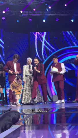 Kelucuan abang L 🥰  #levianbillar #abangL #lestykejora #rizkibillar #lesti_billar #indosiar #da7 #ultahlestikejora #dirayakan #trendingnow #ulangtahunlesti #fyppppppppppppppppppppppp 