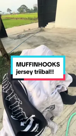 Masih seputar jersey MUFFINHOOKS yang gwaaoll abiezzz😜!! #fyppppppppppppppppppppppp #abcxyz #xyzabc #promomakanmerdeka #outfitideas #racuntiktok #muffinhooksofficialshop 