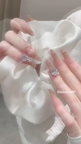 #nails #nailsxinh_moingay #nailsdesign #nailombre #xuhuong #trend 