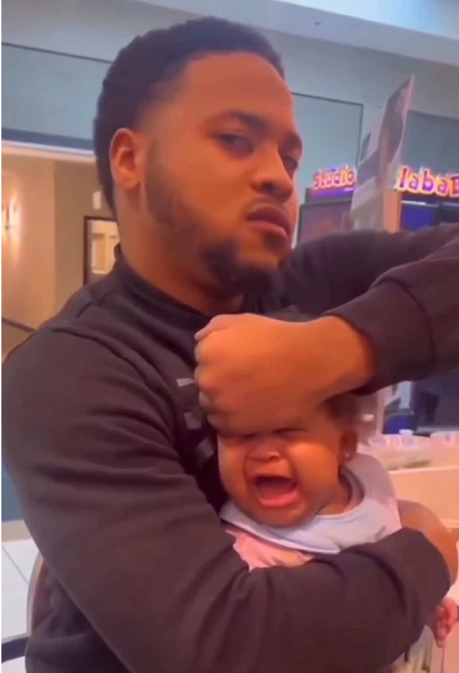 Father’s reaction when the baby gets their ears pierced ❤️#baby #cute #dad #father #crying #reaction #moment #cutebaby #babylove #babytiktok #foryou #usa🇺🇸 