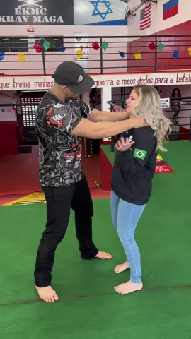 Defesa Pessoal é coisa séria, NÃO acredite em tudo o que se vê por aí 🚨 No Sistema Caveira de Krav Maga as técnicas são as mais simples e rápidas possíveis (testadas na rua e não apenas no tatame) para que pessoas comuns do dia a dia consigam se defender 👊☠️ #defesapessoalfeminina #mulher #defesafemininacaveira #kravmagacaveira #mulheres #empoderada #defesafeminina