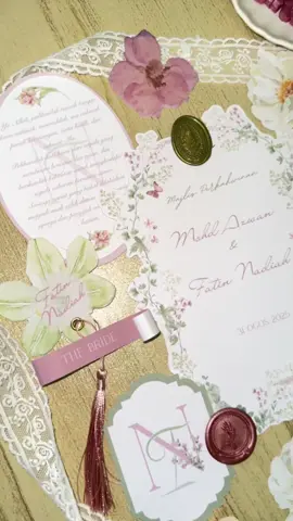 🌿💗 “Calm as green, sweet as pink — one keepsake, a lifetime of memories.” #weddingkeepsake 
