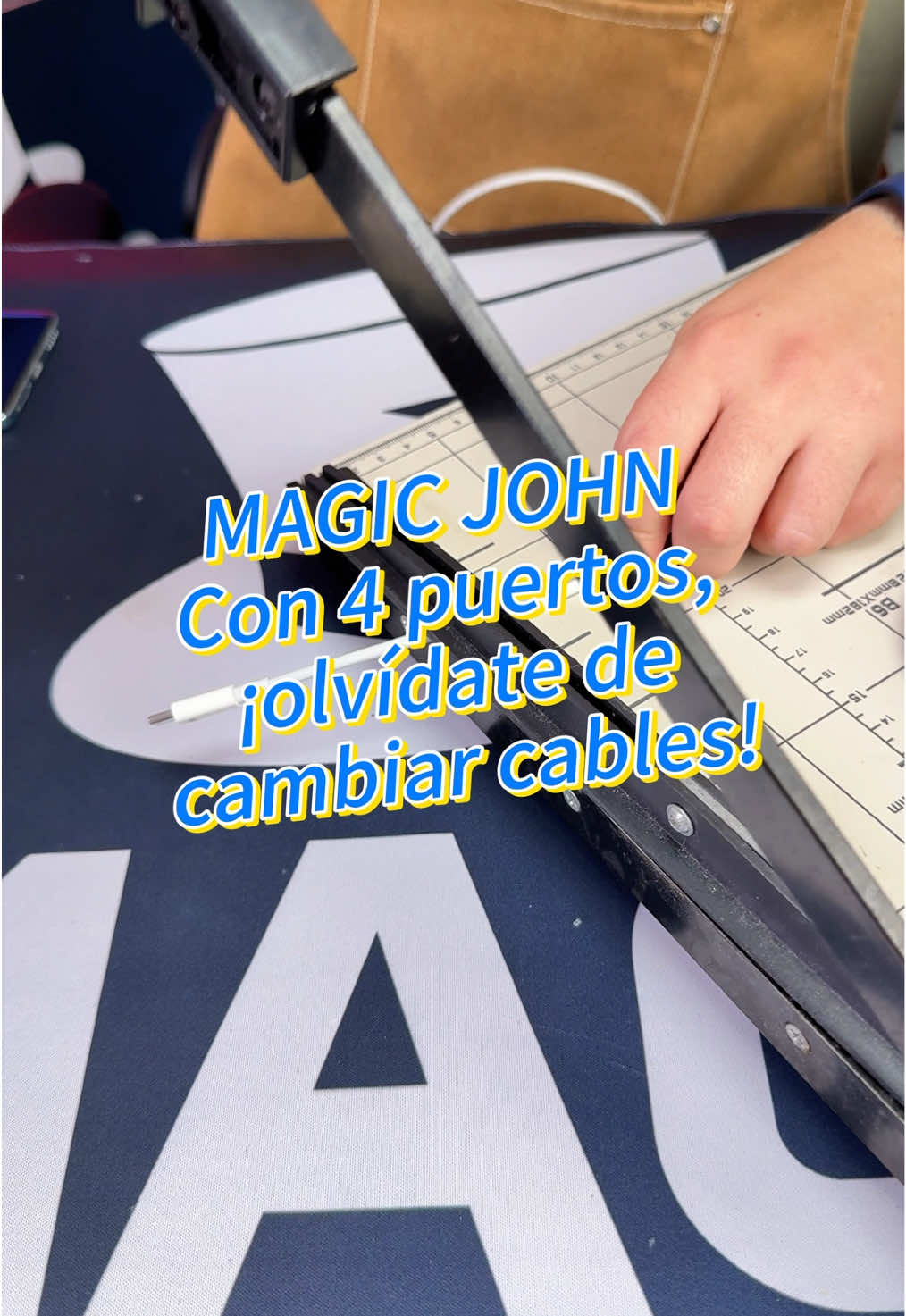 Parece un cable. Es una solución total. 🔄 #magicjohn #fyp #tiktokmademebuyit #cable #fastcharging 