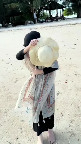 #outercantik #ootdhijabsimple #outfitpantai #foryoupage #fypage