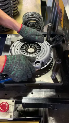 Make the Clutch cover#clutch #autoparts #auto #cover #OEM #testing #production #factoy #original #riveting #videoviral #supplier #mechanic #foryou #tiktok #fry 