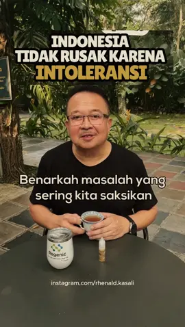 Yuk belajar kritis, jangan telan mentah-mentah konten di medsos hanya karena kita suka orangnya. Saya menghormati Prof. Rhenald Kasali, tapi tidak sepakat dengan opininya. Ini soal menguji argumen, bukan menyerang pribadi. Harapan saya, khususnya kepada para praktisi pendidikan: mari bersatu melawan dosa-dosa besar pendidikan, salah satunya intoleransi, bukan malah menutup mata (denial) terhadap keberadaannya.