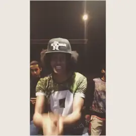 انا معايا ريد بول وعمري ما اشتريته #راندر #اليونق #ليل_ايزي #هيب_هوب #rap3arab #راب_عربي #راب_سعودي #الشعب_الصيني_ماله_حل😂😂 #تصميم_فيديوهات🎶🎤🎬 #الانتشار_السريع #اكسبلور #randar #alyoung #lileazy #rap #hiphop #foryou #viral #explore 