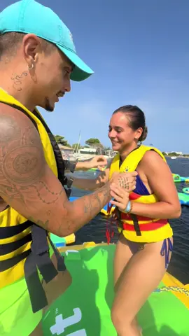 @romylureau @🇫🇷 Park Sea jump 🇫🇷 ⚠️nous Demandons durant le briefing, l’accord et le droit à l’image à chaque personne  les personnes qui ne veulent pas être filmés, nous le font savoir, et nous ne les filmons pas  humour vacance et rigolade et jolie fille ✅