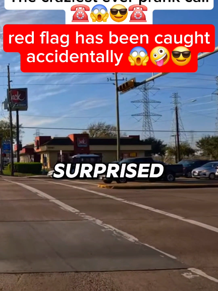red flag has been caught accidentally 😎🤪😱 Credits: @The Jubal Show  #fyp #phonecall #funny #brookeandjubal #prankcall #prank #radio #funnyy 
