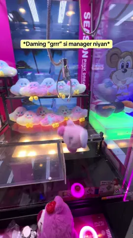 Daming “grrrr” nanaman yung manager niyan 😤🫣  #kirby #clawmachinewin #clawmachine #tomsworld #tipsandtricks 