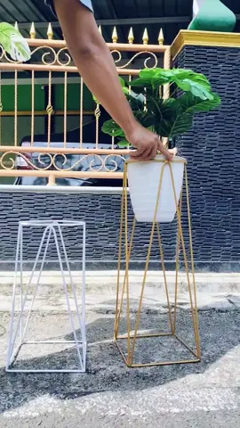 standing pot minimalis, kuat dan kokoh 🥰#standingpotbesi#standingpot#minimalist #aesthetic #fyp 