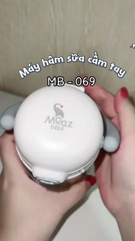 Có em này đi đâu cũng tiện, đỡ phải đau đầu vì phải pha sữa hay hâm cháo cho con #binhdunnuoccamtay #moazbebemb069 #mb069 #hâmsữa #máyhâmsữa 