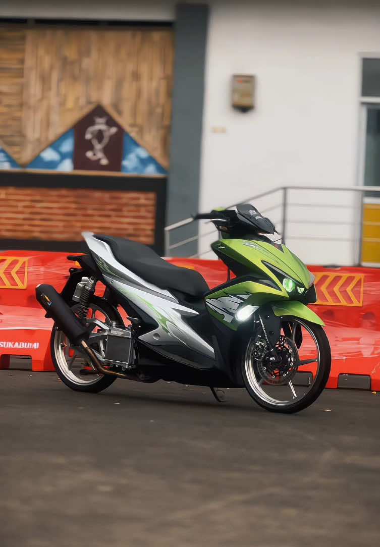lupa kalo punya akun tiktok upload lagi tampilan baru masih fyp ga ya 🥺 #aerox155 #aeroxmodifikasi #aeroxring17 #r17style #vietnamstyle🇻🇳 #aerox #aeroxold 