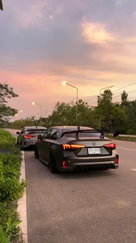 sunset w/ @Sim Kosim  #southarea #civic #civicfe #11thgencivic #honda #hondacivic 