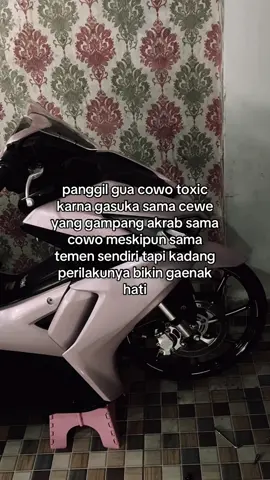 “cewe lu jutek amat” misalnyaaa