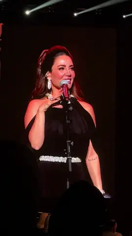 عشق التسعينات وحب الطفوله ديانا حداد في جده @Diana Haddad #ديانا_حداد #ساكن #كاسيت_90s #التسعينات #جدة 