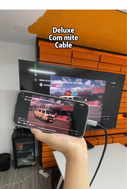 This hdmi cable will change the way you watch TV #screenmirror #hdmitousbc #Transmitter #hdmicable#TikTokShopBackToSchool #spotlightfinds