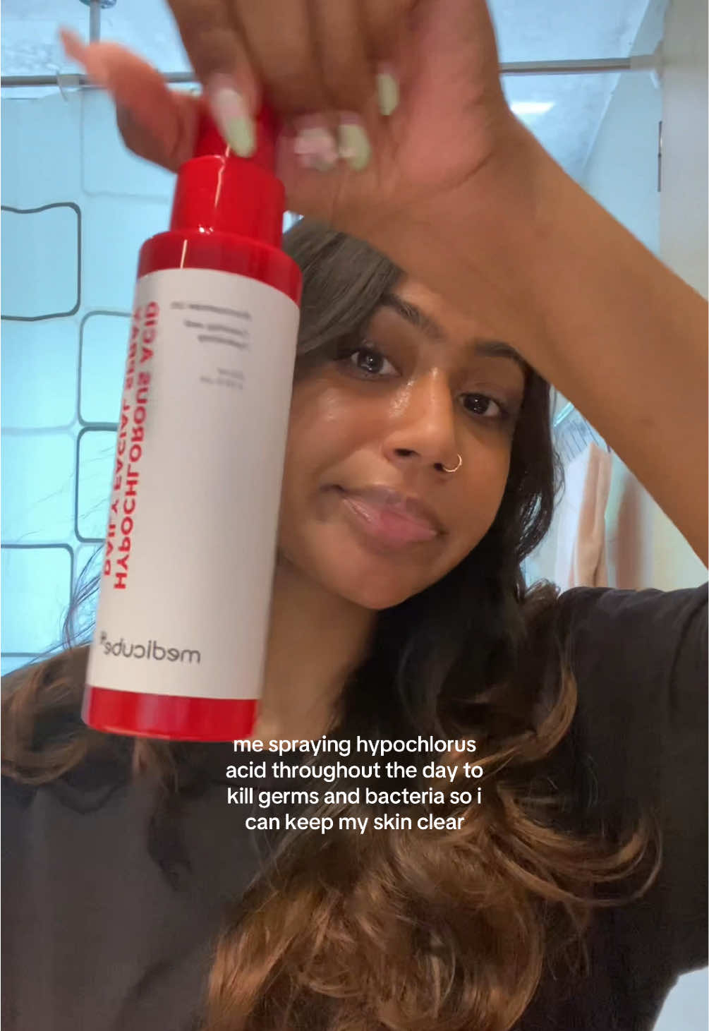 if you have acne prone skin you can use this ANYTIMEEEE ANYWHEREEEE hypochlorus acid is very soothing and calming for stressed irritated skin reducing redness WHILE killing bacteria that causes breakouts 🤏🏽  #skincaretips #glowingskin #kbeauty #skincareroutine #trending #acneproneskin #koreanskincare #acne #skincare 