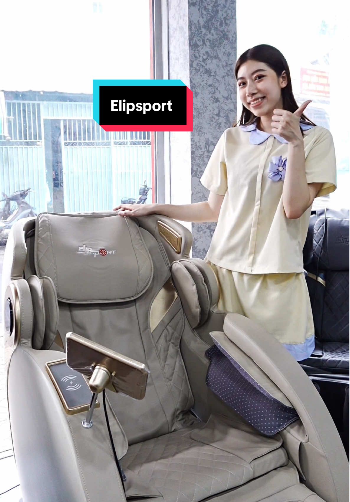 🛑Đừng lướt nếu ba mẹ bạn hay đau nhức vai gáy nha!!!  Ghế massage ELIP I8 hiện đang sale tận 45%, ghé showroom Elipsport thử liền nha ❤️ #ghemassageelip  #chamsocsuckhoe  #daumoicovaigay #Elipsport #health 