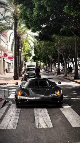 Koenigsegg One:1🤯#viral #hypercar #marbella #koenigsegg 