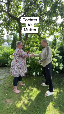 Wer schafft?#probierenmitkarina #maskiergang #probiersen 