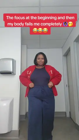 I'll always try these dance challenges even though I know it won't end well 🤭😂😂😂😂😂 #epicfail #onthisday  #dancechallenge #tiktoksa #friday 