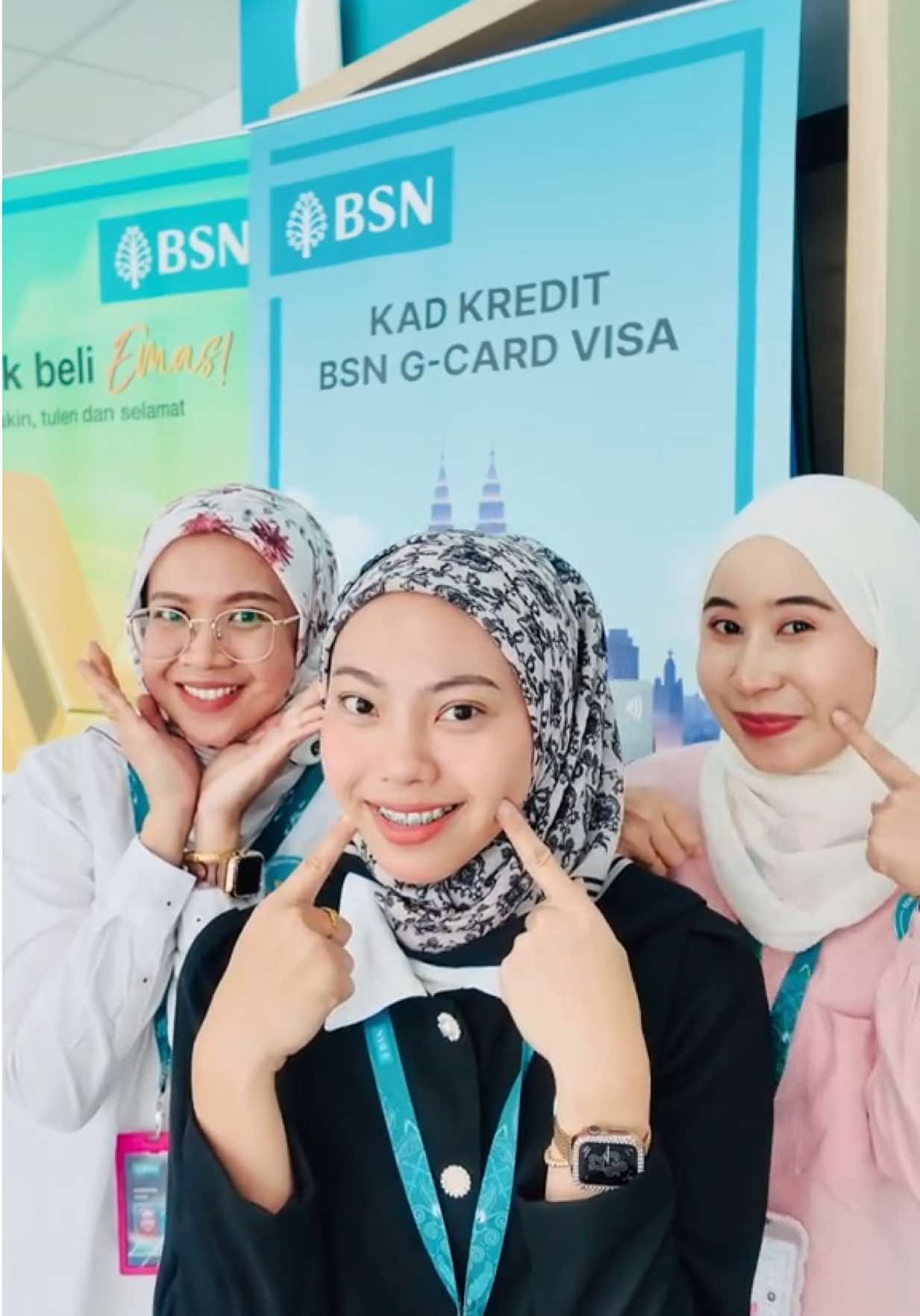 Kakak bsn yang sedia bantu awak. Korang pernah jumpa kat kaunter mane? Cer teka 😜 #kadkreditbsn #akakbsnfavawak #EasyCash #fyppppppppppppppppppppppp #balancetransfer #tipskewangan #BSNMalaysia 