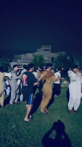 مدد کا وقت گزر جائے تو لفظوں کا کوئی فائدہ نہیں ہوتا، وقت پر دیا گیا سہارا ہی عبادت ہے _ 🌼💜 #CapCut #QAU #qauideazamuniversityislamabad #attan #repost #university #islamabad #Love #500k #foryou #goesviral #fyp 