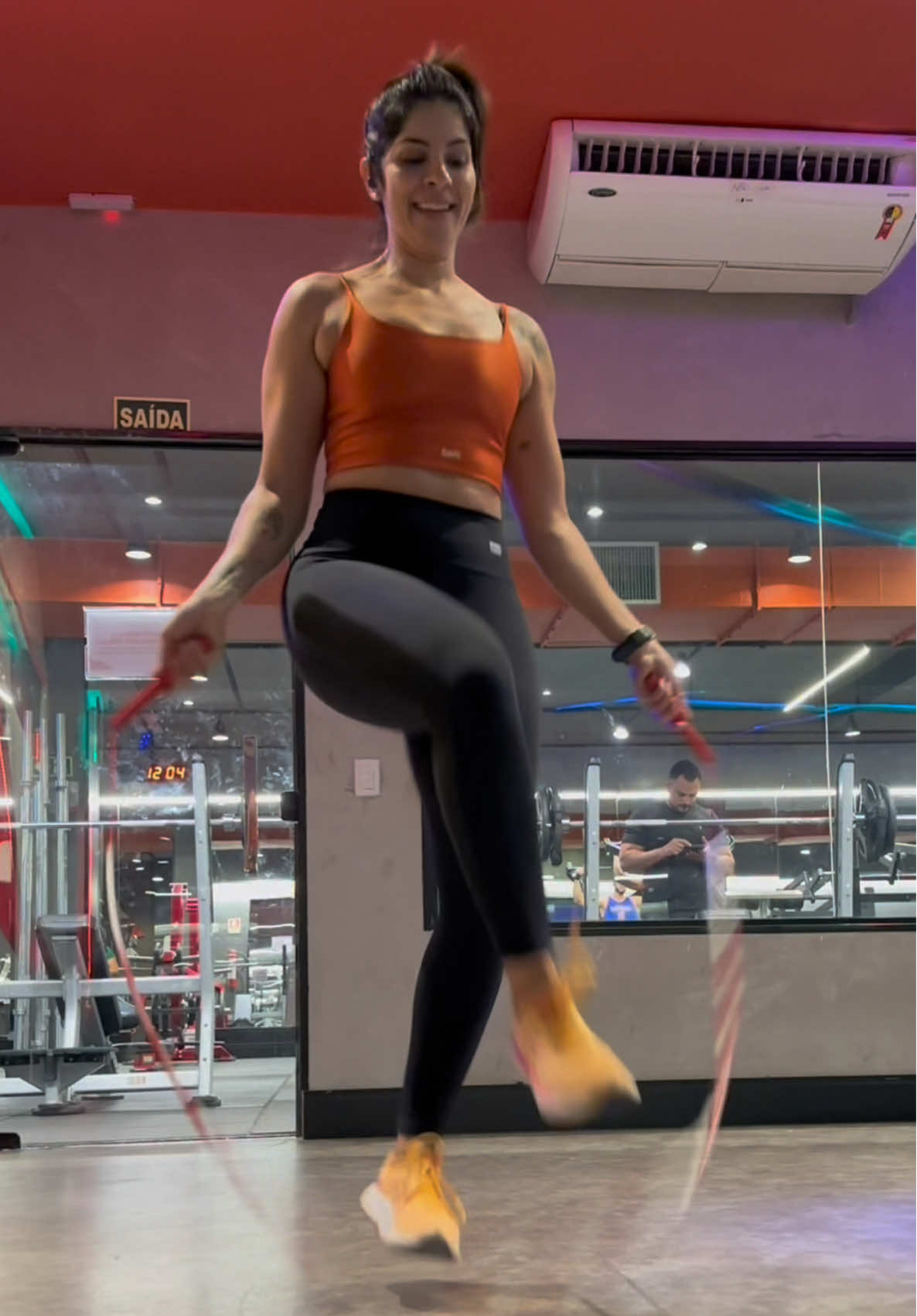 Te ensino a Pular Corda no meu canal do YT  👉🏼TODOS OS LINKS ESTÃO NA BIO.  #pularcorda #jumprope #jumpdance 