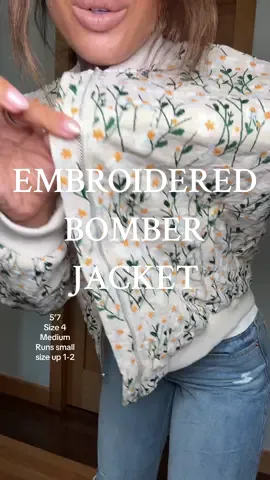 @TanmingFashion embroidered bomber jacket, it’s so perfect for fall and such a fun jacket to add to an outfit! #bomberjacket #bomberjacketstyle #jacket #falljacket #embroideredclothing #fallfashion 