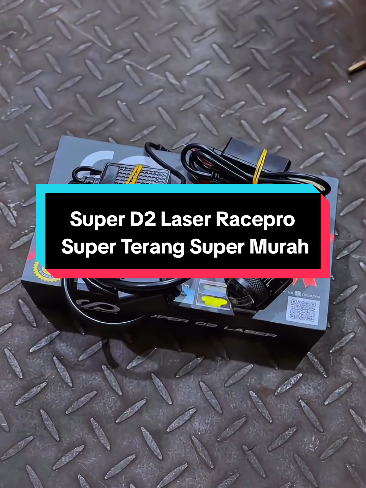 Lampu Tembak Super D2 Laser Racepro 20 Watt #lamputembak #lampulaser #lampulasermotor #lampufoglamp #lampud2laser #variasimotor #modifikasimotor #sparepartmotor #aksesorismotor #sukucadangmotor #trendmotor 