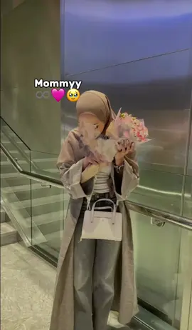 ALLOW Hooyo idaaa amiin🩷🥹🥹🥹♾️🤲🏾🫶🏾😭#asturan🖤🧕🌼🥺 #jawi_bila🌊❤️🌴 #dadkeygiih💕👸🏻💘😌 #luna💘💐🧕🏻 #🤍😭يارب #loveisarrrrr😫💕 #viewsproblem💔😔 