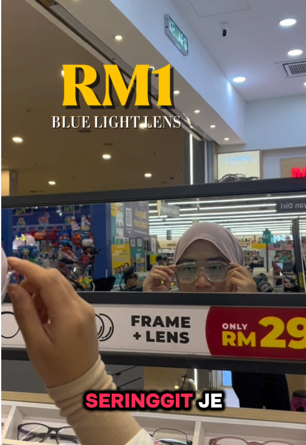 Yang boleh dapat free sunglasses tu serious rugi kalau tak grab 😍😍 #muopticampang #spekmata #sunglasses #grandopening #cerminmata 