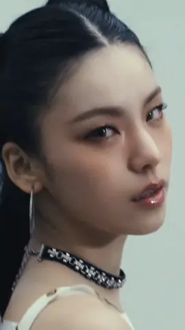 :: YEJI — AIR (FanCam) :: . . :: #YEJI #itzy #Air :: . . . #air #top #kpop #4k #8k #viralvideos #KFANCAM #dc #song #DC #dlaciebie #QUALITY #fancamkpop🇰🇷✨🎶 #fancamskpop #fyp #LIKE #xyzbca #fypシ #kpopers #foru #loveit #comments #tiktok 