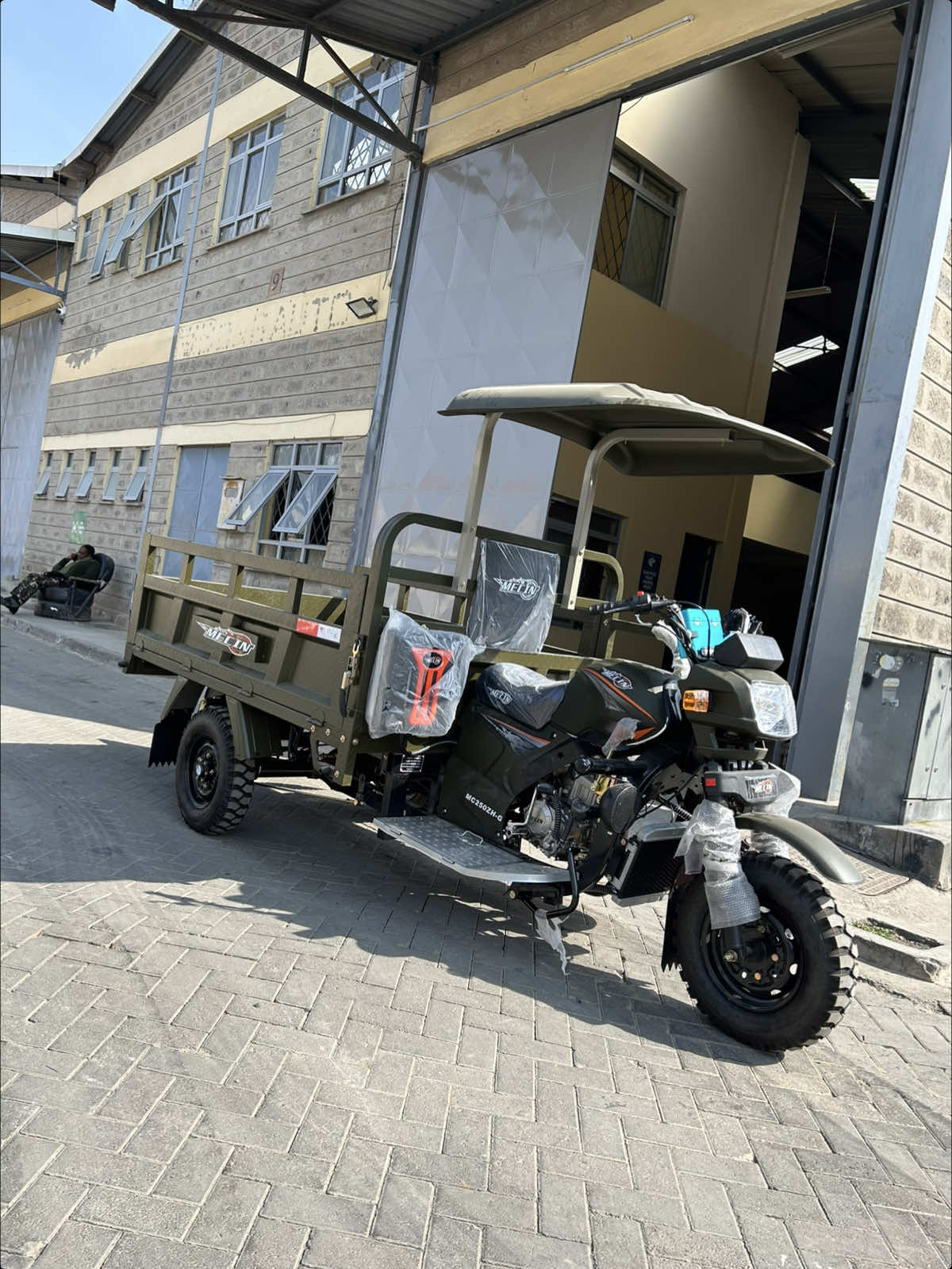 #tuktuk #tricycle  #kenya  #cargotuktuk #transport      will be tested and delivered to customers.
