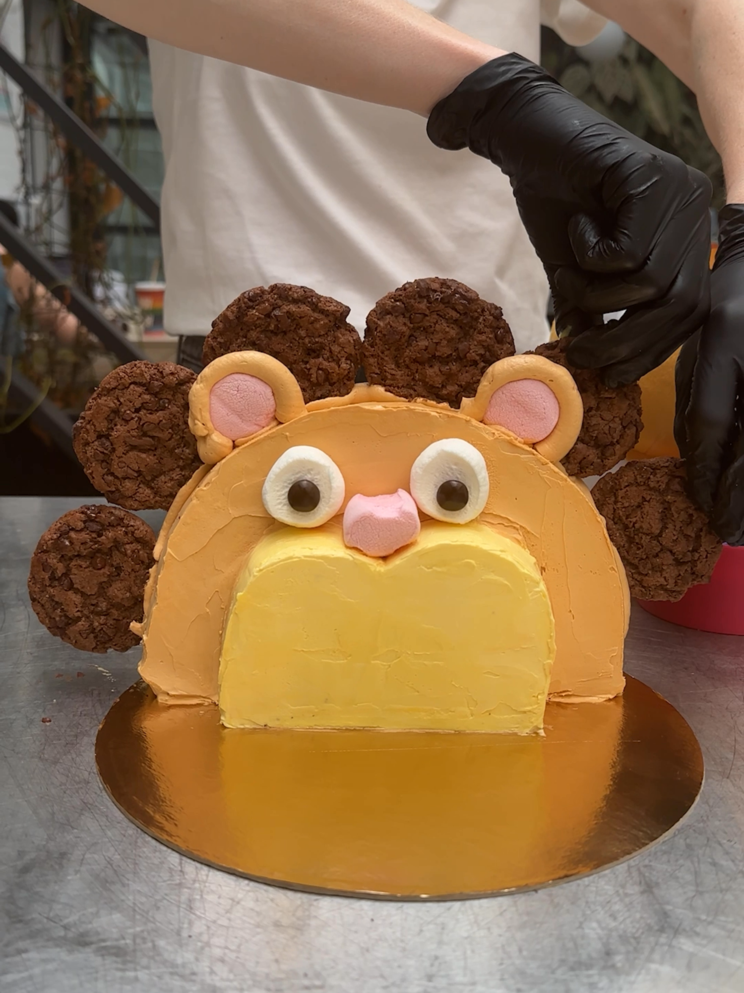 Lion Cake! The king of all cakes 👑🦁 #fyp#usa🇺🇸#cake#cakedcorating