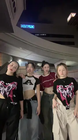 Yêu thương nhau gì đâuuu 😉 @Trần Ly @Rượu Loan ♈️ @Nhun nhún nhảy💃 #UMEteam #viral #trending #xh 
