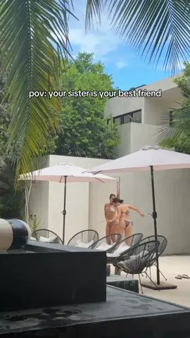 My twin forevs 🌴🍸💕 #bachelorettetiktok #2025bride #bach #sister #maidofhonor #bachelorrette 