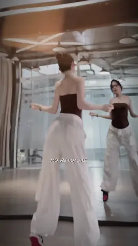 Nhạc cứ cuốn cuốn kiểu gì ý nhỉ 😋#dance #fypp #xuhuong #viral #fyp 