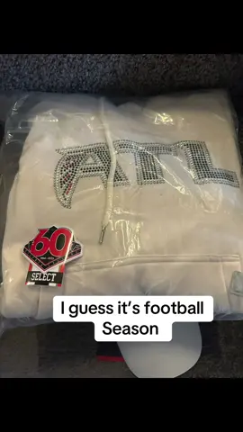 So I post my schedule on the fridge. Then wifey season tickets merch suddenly arrives.  🤔 house divided 49ers 1st Falcons 2nd I said what I said! 